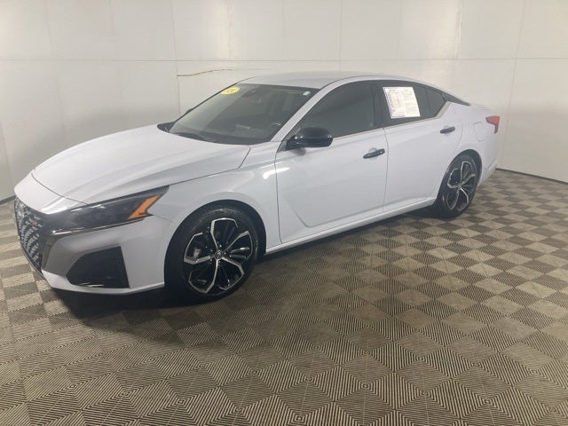 2024 Nissan Altima SR