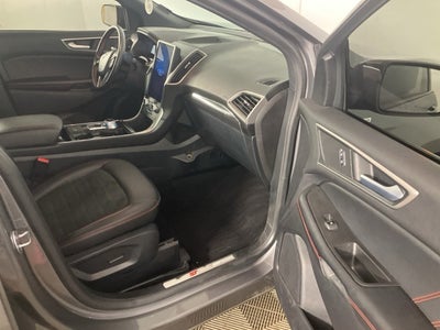 2022 Ford Edge ST Line
