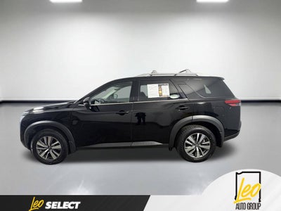 2024 Nissan Pathfinder SL