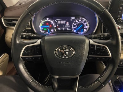 2022 Toyota Highlander Hybrid XLE