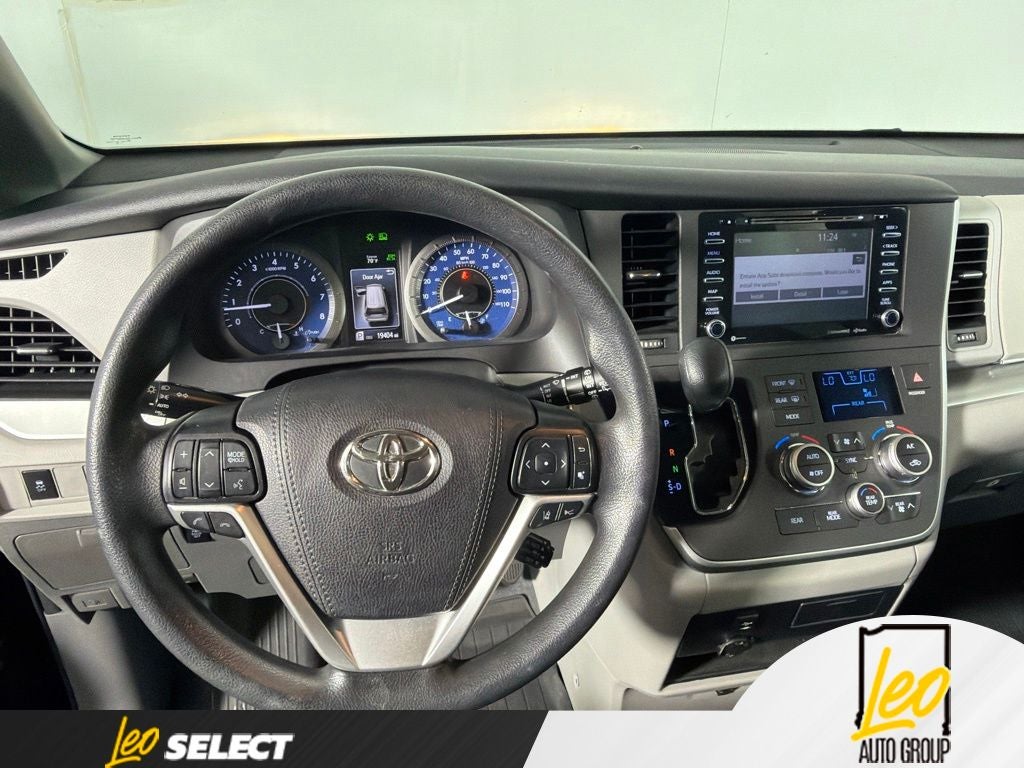 2020 Toyota Sienna LE 8 Passenger