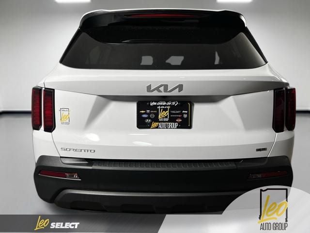 2023 Kia Sorento LX