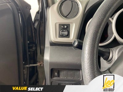 2009 Pontiac Vibe Base