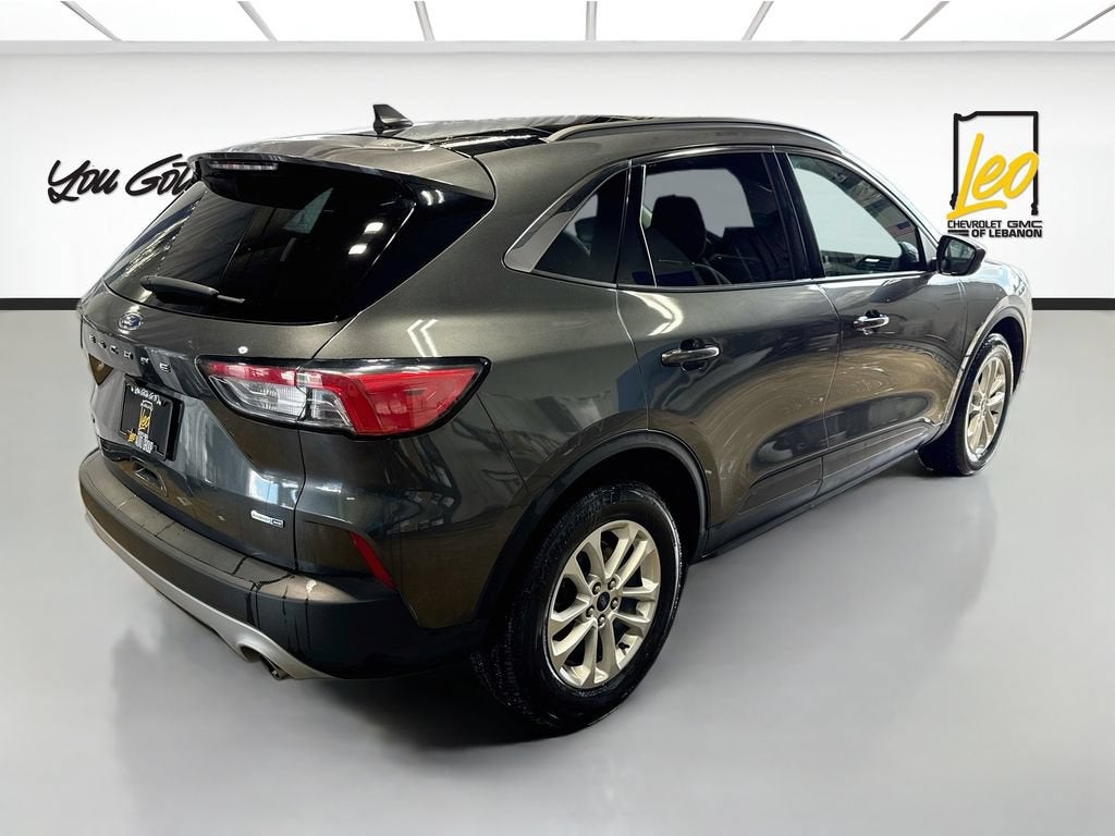 2020 Ford Escape SE