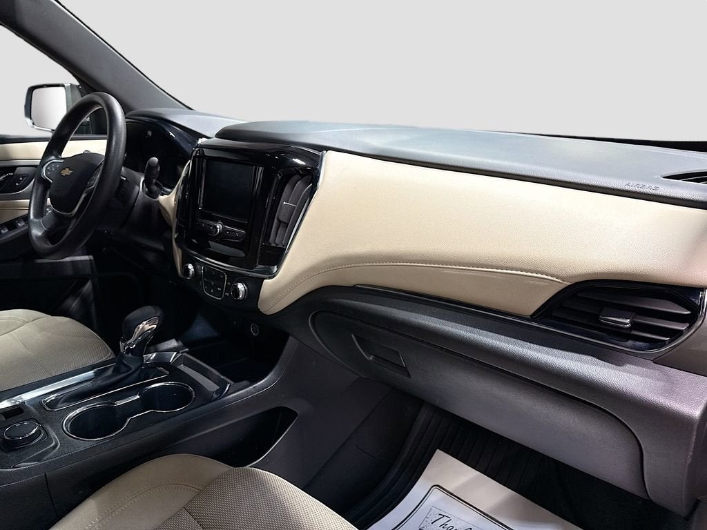 2023 Chevrolet Traverse LS