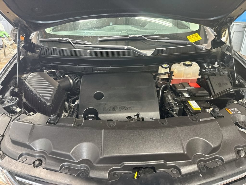 2021 Chevrolet Traverse LT Leather