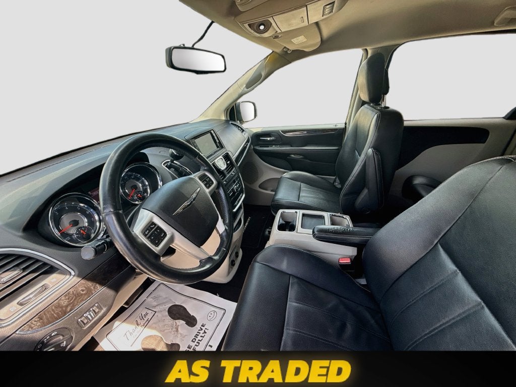 2015 Chrysler Town & Country Touring