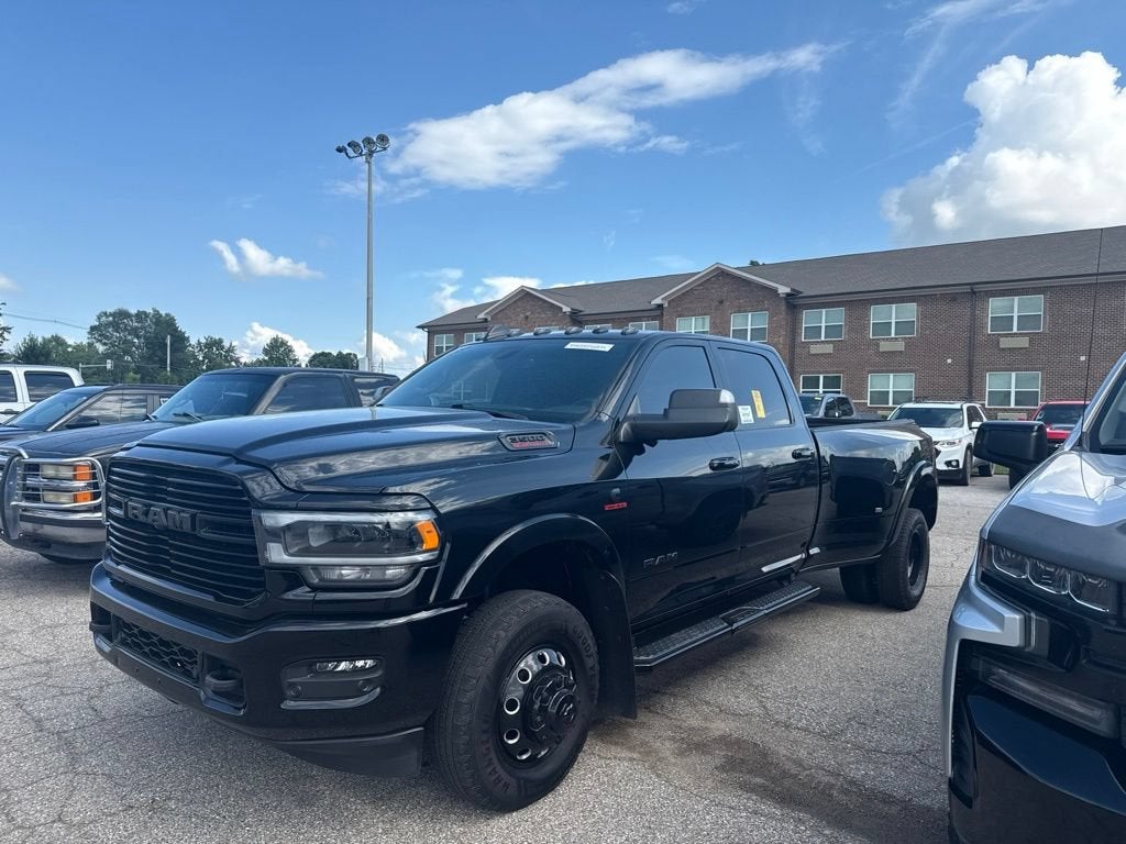 2021 RAM 3500 Laramie Crew Cab 4x4 8' Box