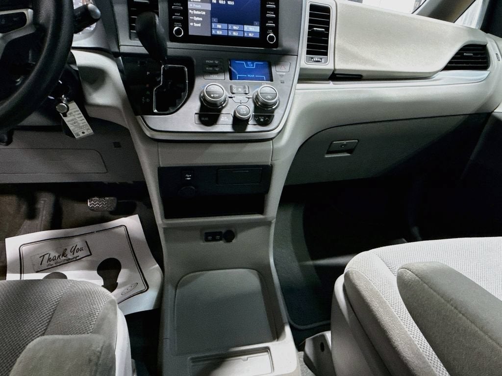 2020 Toyota Sienna L
