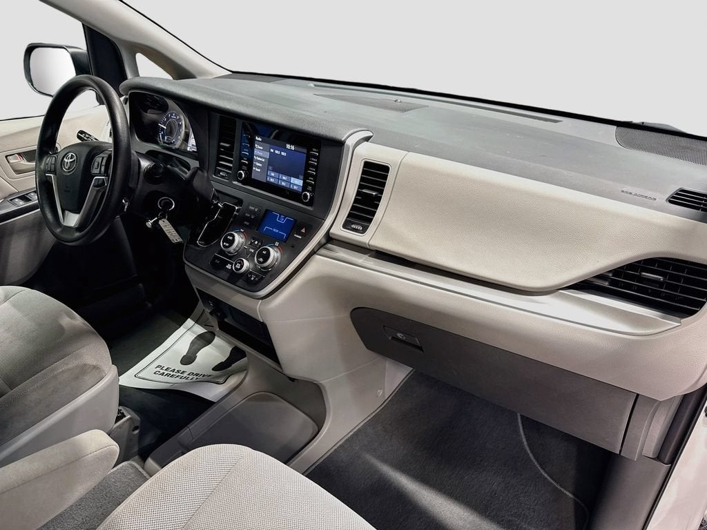 2020 Toyota Sienna L