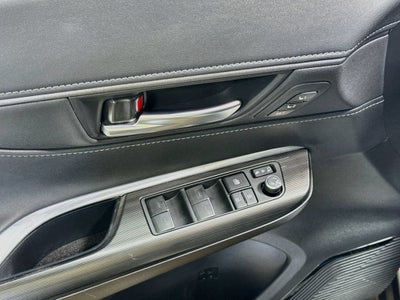 2023 Toyota Venza LE