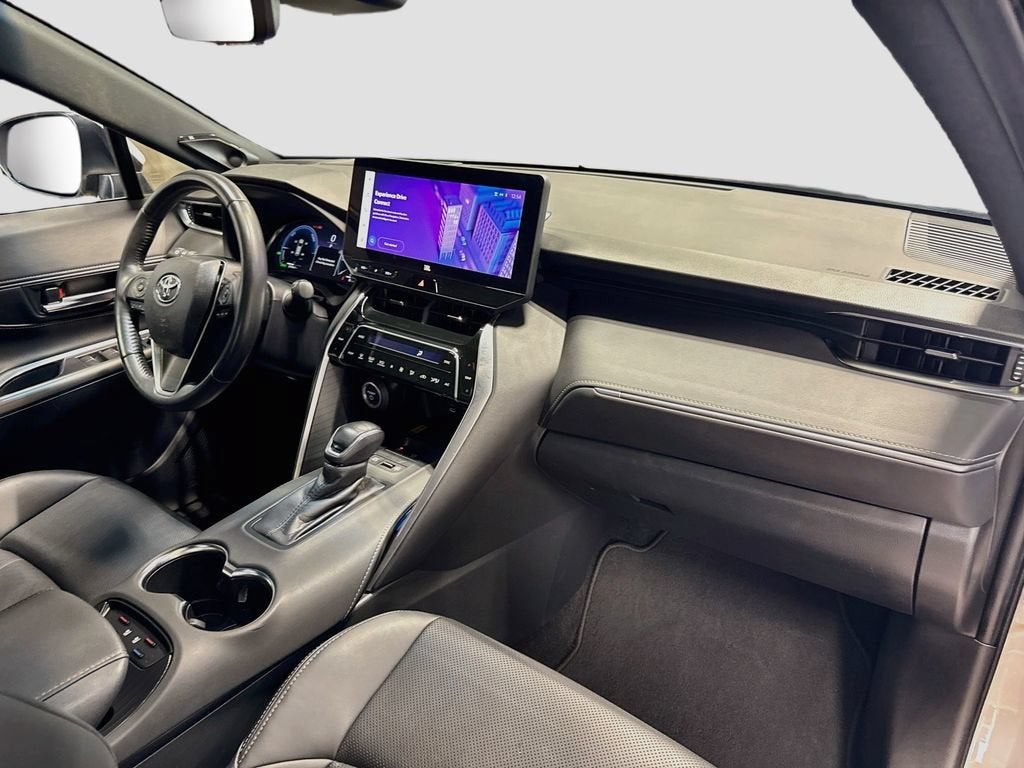 2023 Toyota Venza LE
