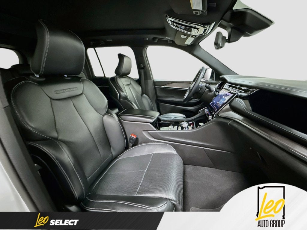 2022 Jeep Grand Cherokee 4xe Overland 4x4