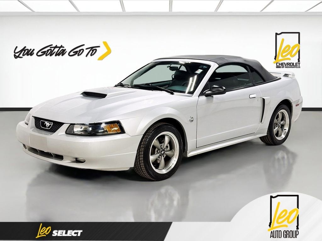 2004 Ford Mustang GT Deluxe