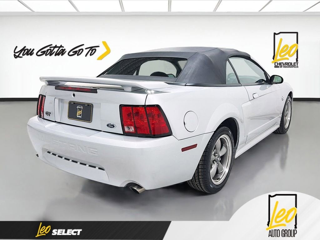 2004 Ford Mustang GT Deluxe