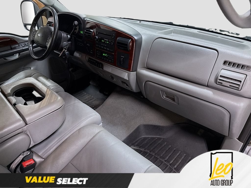 2006 Ford Super Duty F-350 DRW XL