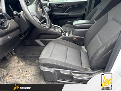 2025 Chevrolet Colorado WT/LT