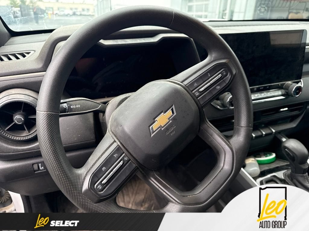 2025 Chevrolet Colorado WT/LT