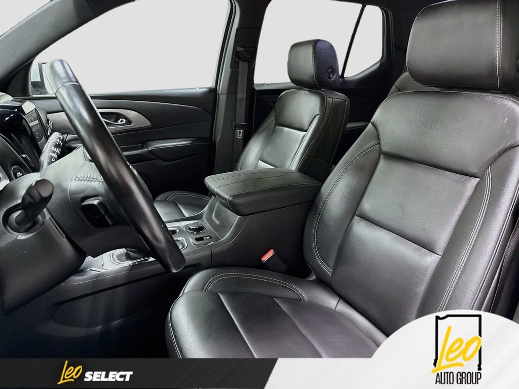 2022 Chevrolet Traverse LT Leather