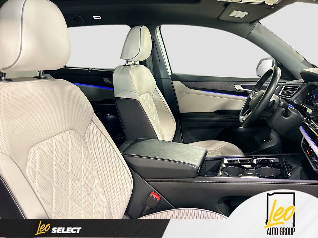 2024 Volkswagen Atlas Cross Sport 2.0T SEL Premium R-Line