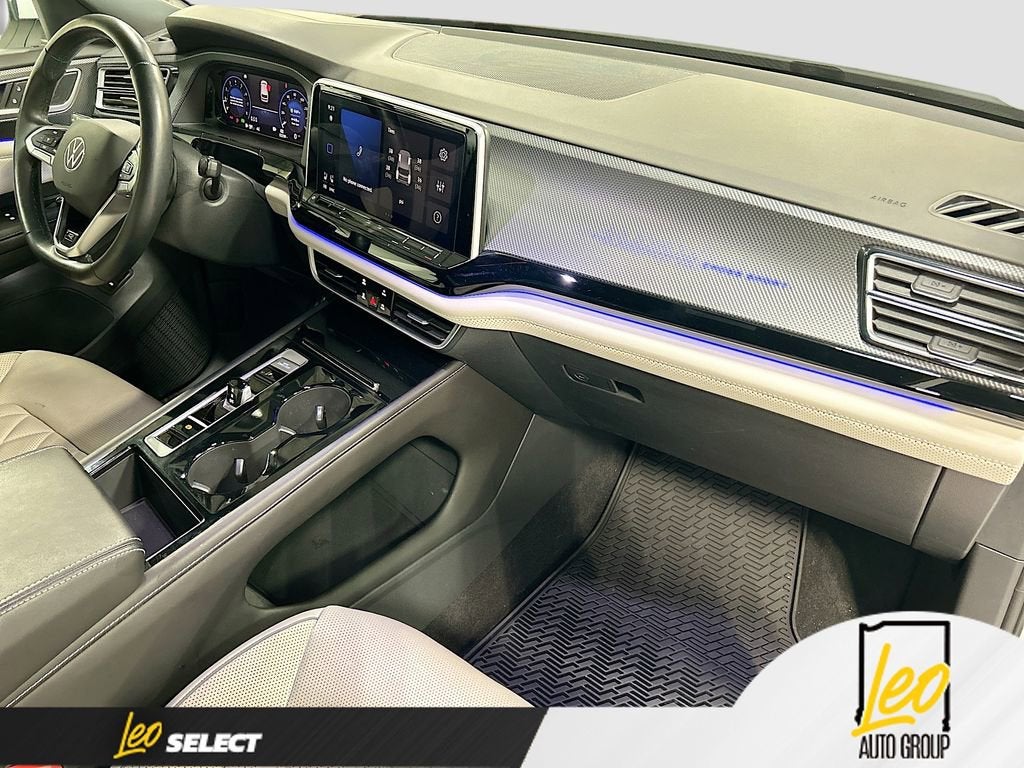 2024 Volkswagen Atlas Cross Sport 2.0T SEL Premium R-Line