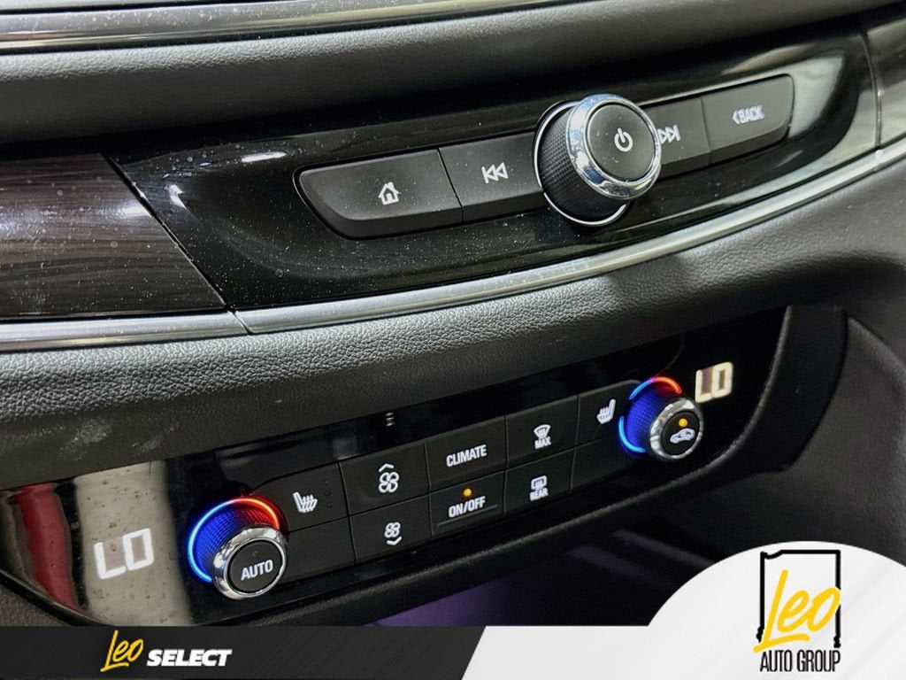 2020 Buick Enclave Essence